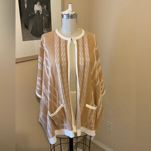 Carlisle Knit Caplet NWT